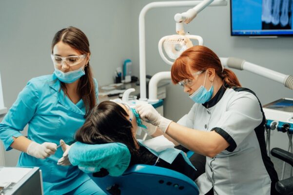 trồng răng Implant ở đâu tốt TPHCM